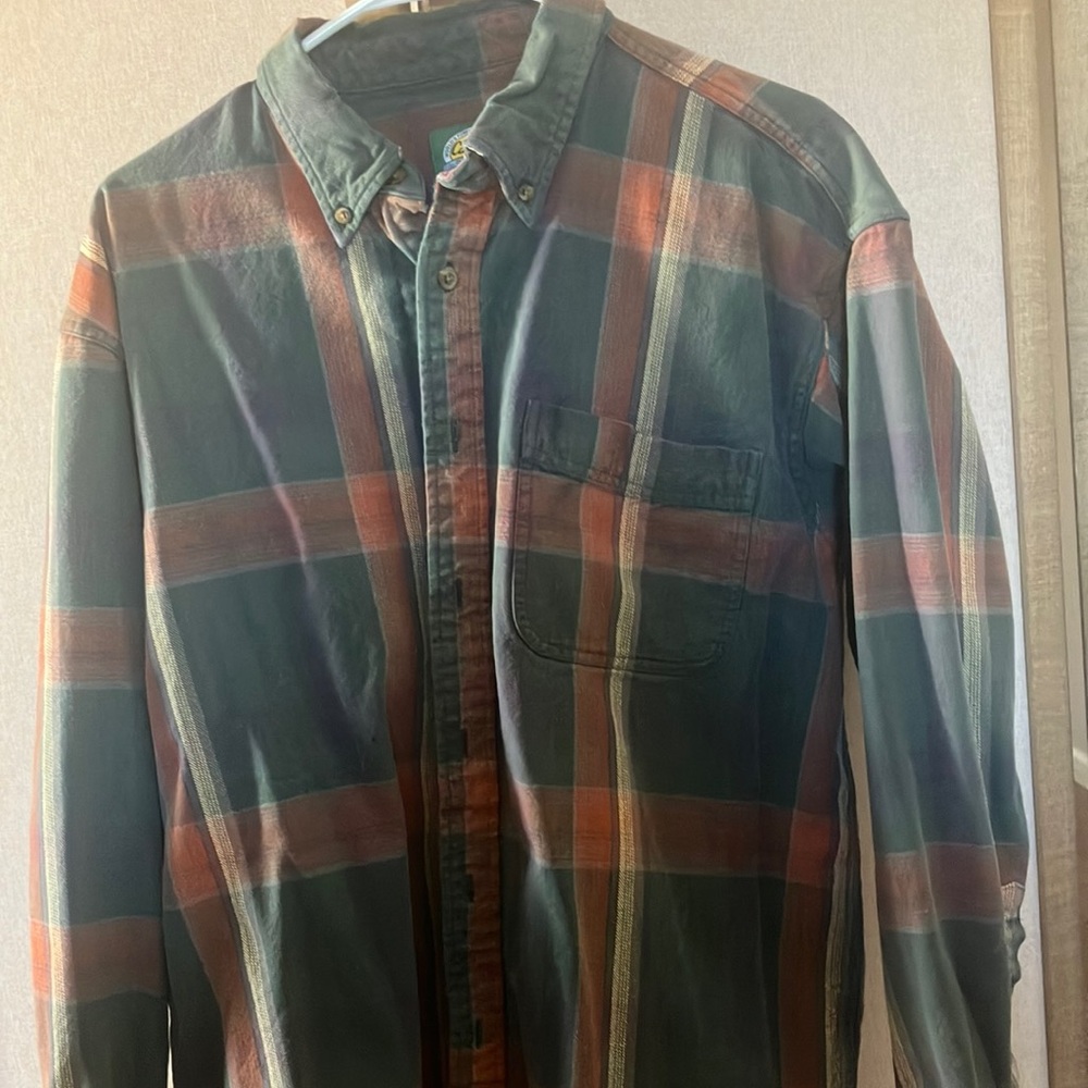 FINAL MARKDOWN Men’s cabelas Plaid Button-Up Shirt large